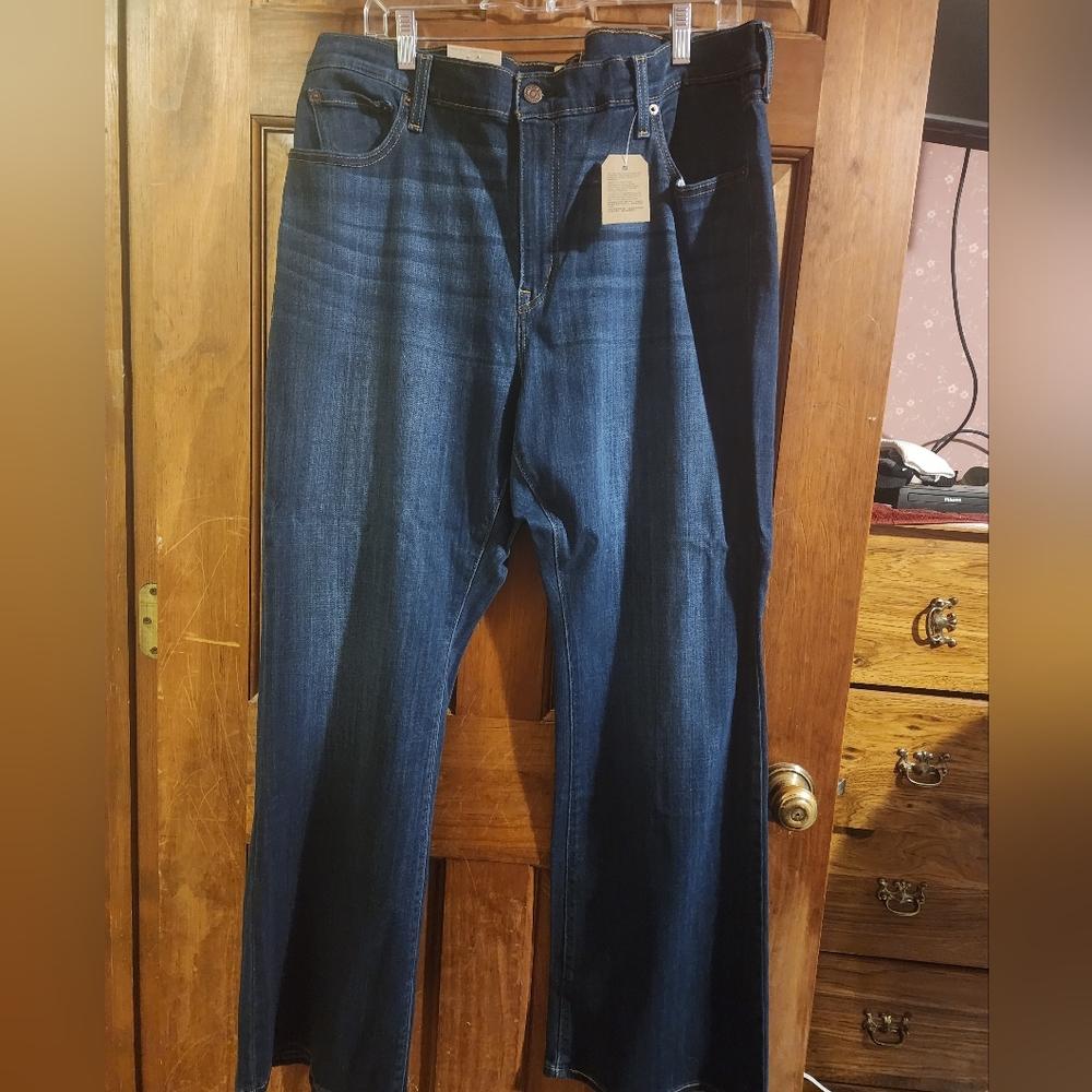 Levi jeans